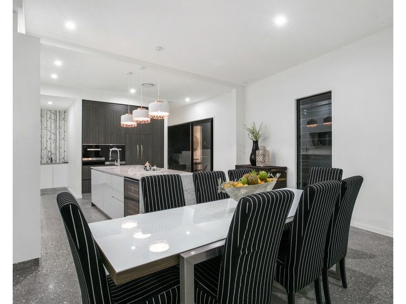 Villa 1/38 Merrimac Boulevard, Broadbeach Waters QLD 4218