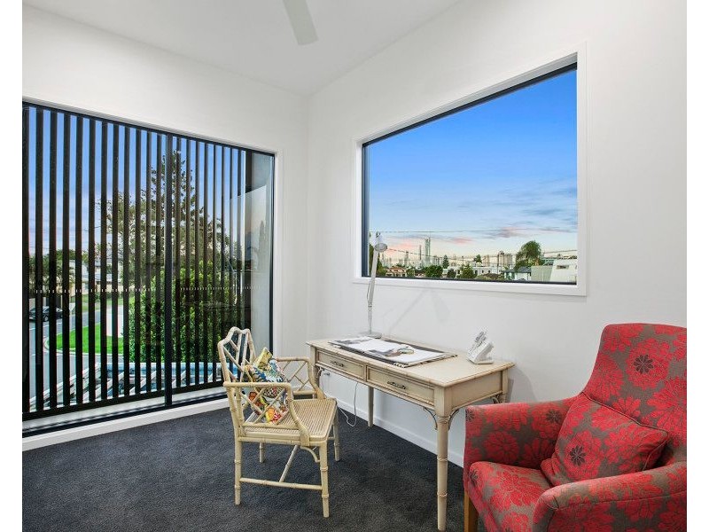 Villa 1/38 Merrimac Boulevard, Broadbeach Waters QLD 4218