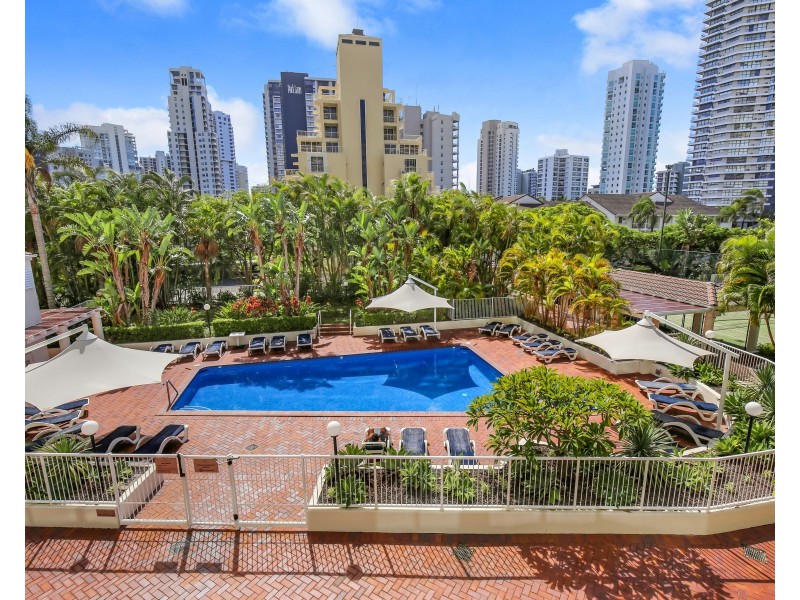 The Crest, 15 Breaker Street, Main Beach QLD 4217