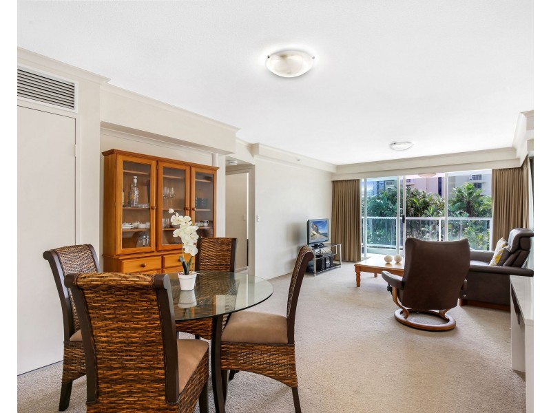 The Crest, 15 Breaker Street, Main Beach QLD 4217