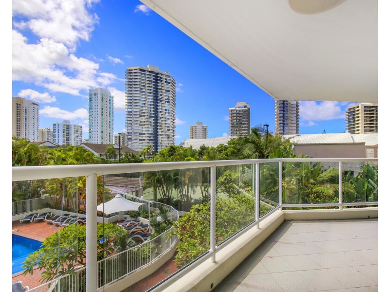 The Crest, 15 Breaker Street, Main Beach QLD 4217