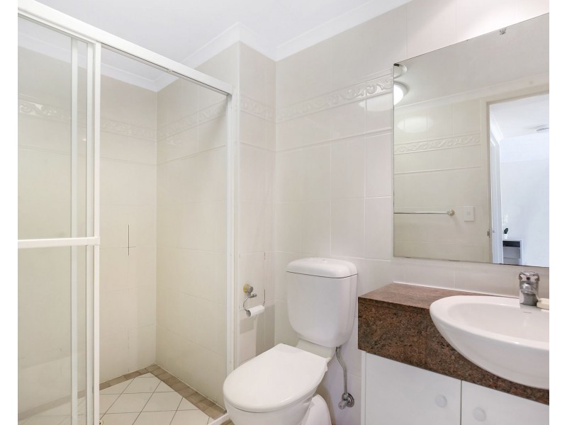 The Crest, 15 Breaker Street, Main Beach QLD 4217
