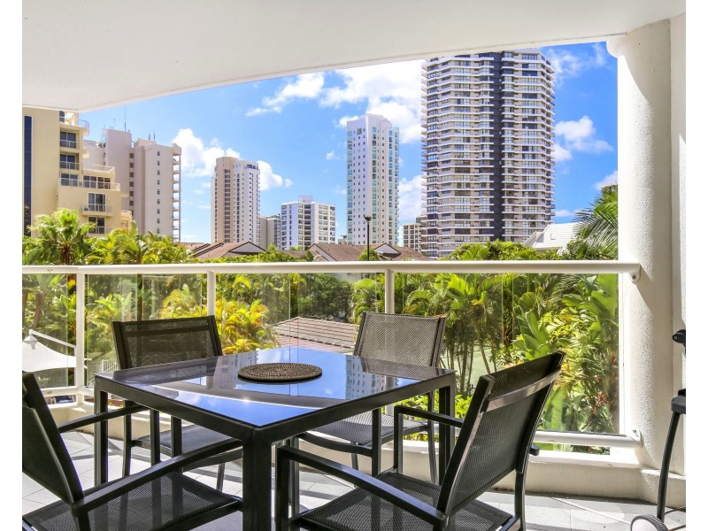 The Crest, 15 Breaker Street, Main Beach QLD 4217