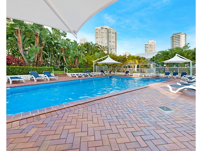 The Crest, 15 Breaker Street, Main Beach QLD 4217