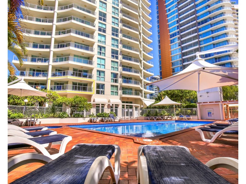 The Crest, 15 Breaker Street, Main Beach QLD 4217