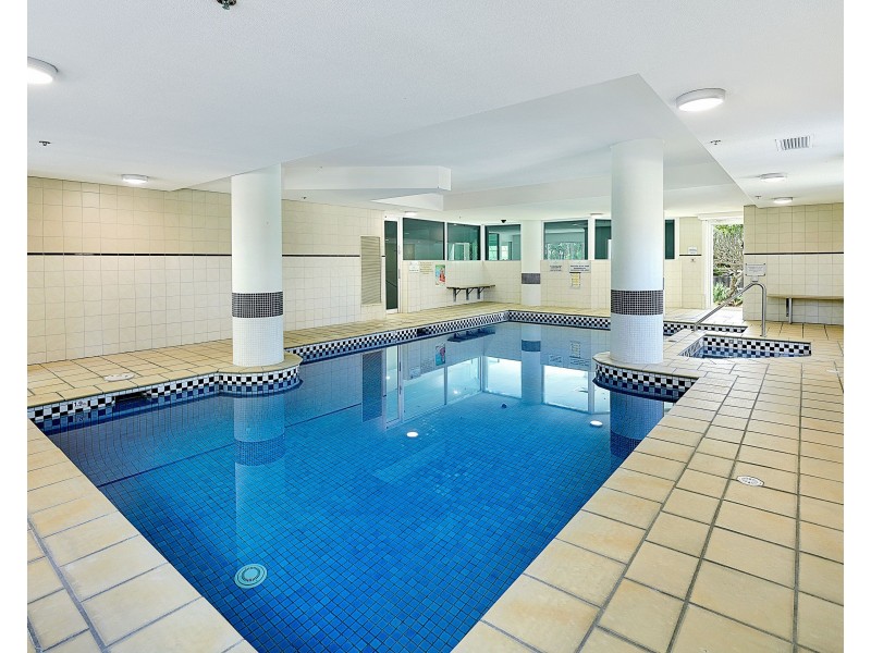 The Crest, 15 Breaker Street, Main Beach QLD 4217