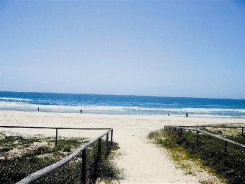 25 Laycock Street, Surfers Paradise QLD 4217