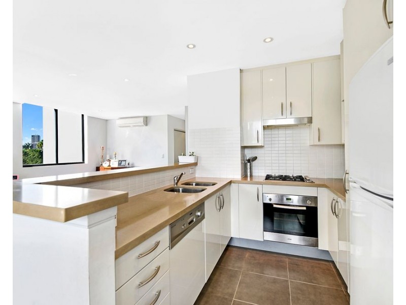 1 Aqua Street, Southport QLD 4215