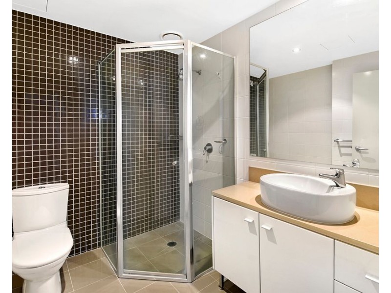 1 Aqua Street, Southport QLD 4215