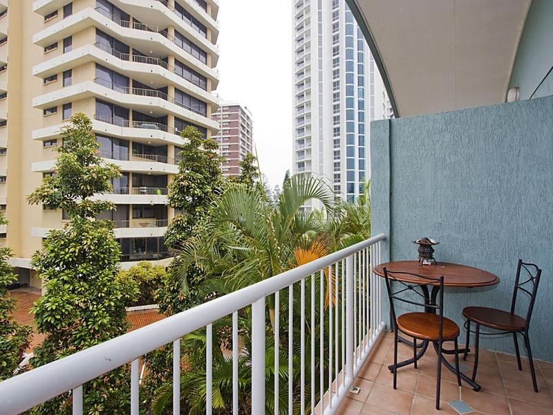 Main Beach QLD 4217