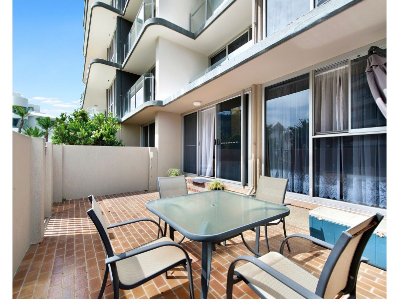 1E/3540 Main Beach Parade, Main Beach QLD 4217