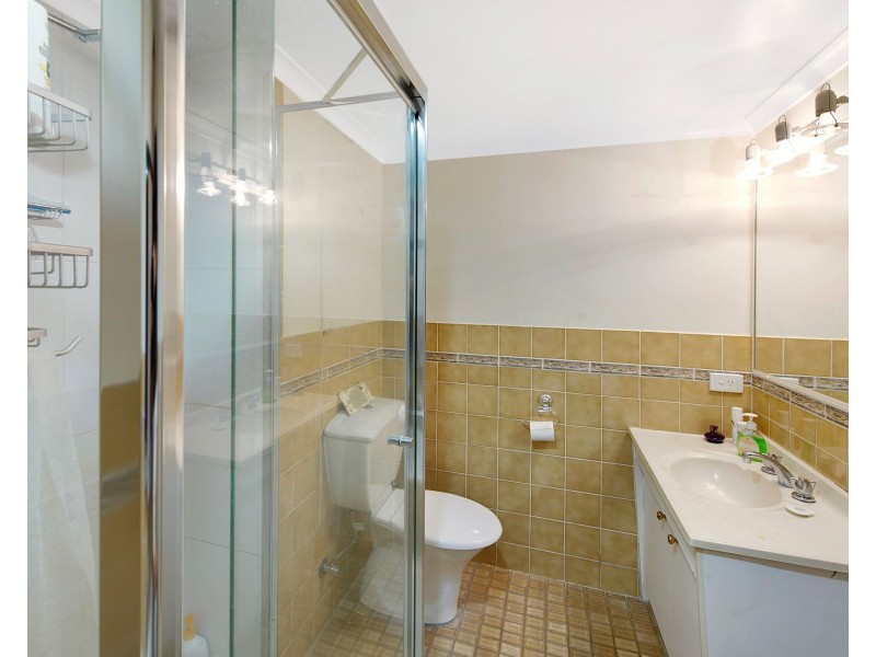 1E/3540 Main Beach Parade, Main Beach QLD 4217