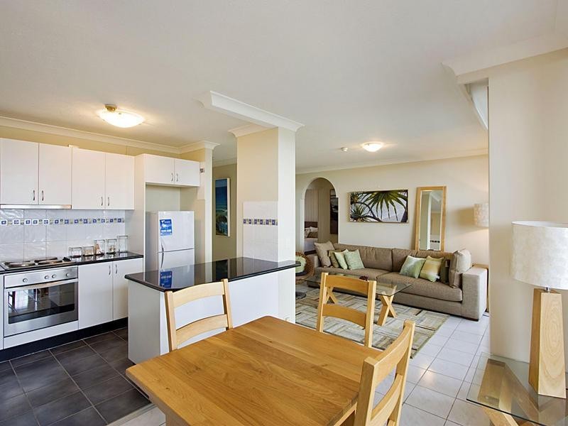 Main Beach QLD 4217