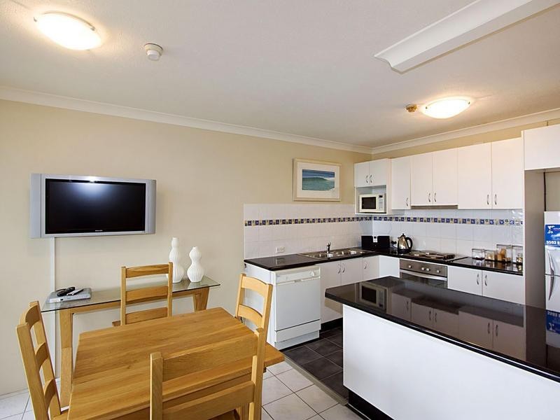 Main Beach QLD 4217