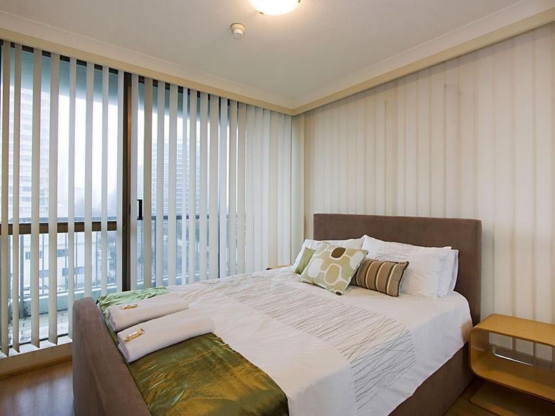 Main Beach QLD 4217