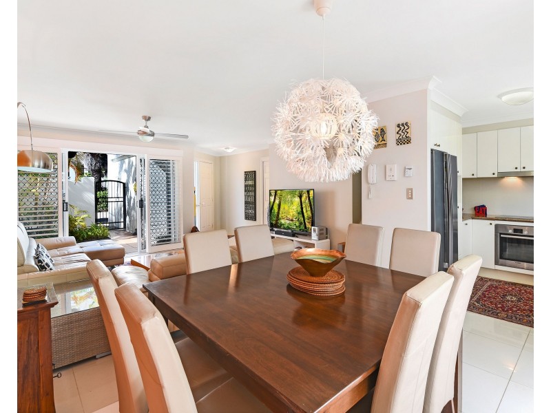 29/100 Cotlew Street East, Southport QLD 4215