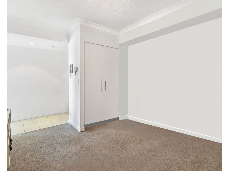 56 Scarborough Street, Southport QLD 4215