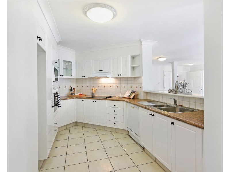 5 ‘Odyssey’ 100 Cotlew Street, Southport QLD 4215