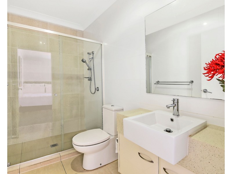 1/84 Falconer Street, Southport QLD 4215