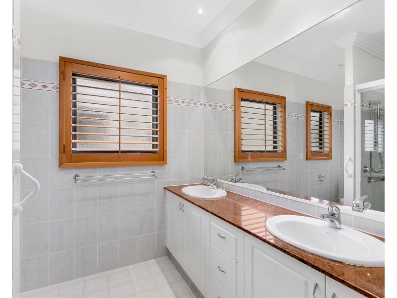 1/17 Hilda Street, Mermaid Beach QLD 4218