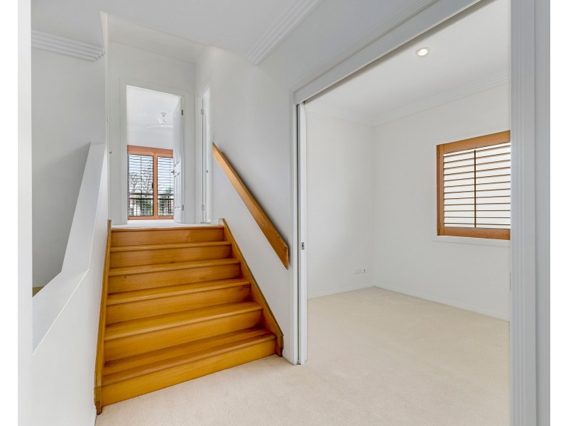 1/17 Hilda Street, Mermaid Beach QLD 4218