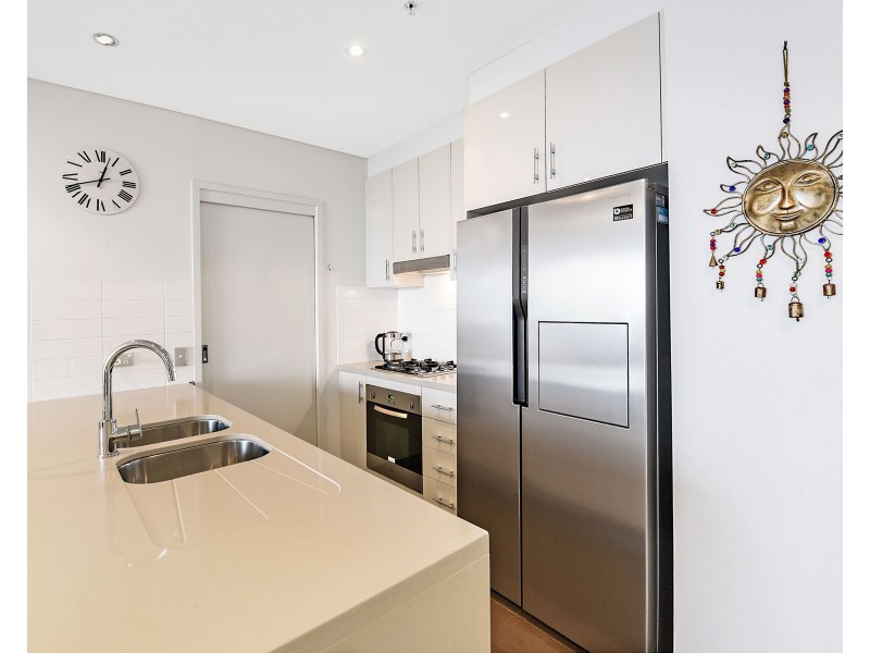 2 Aqua Street, Southport QLD 4215