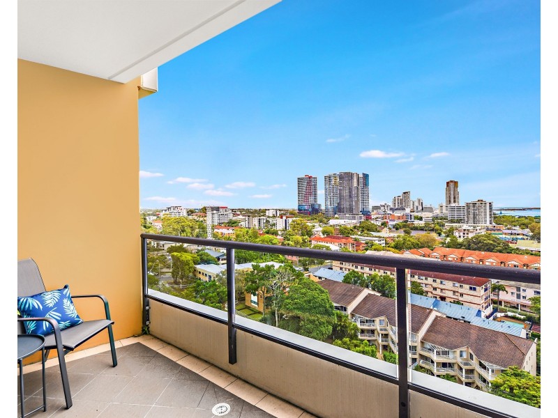 2 Aqua Street, Southport QLD 4215