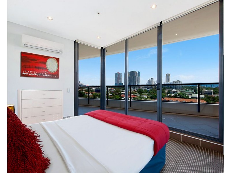 2 Aqua Street, Southport QLD 4215