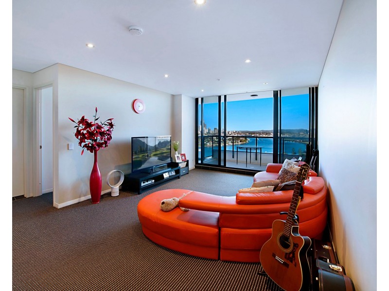 1707/2 Aqua Street, Southport QLD 4215
