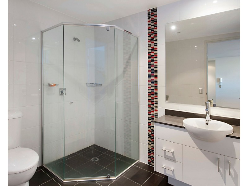 1707/2 Aqua Street, Southport QLD 4215