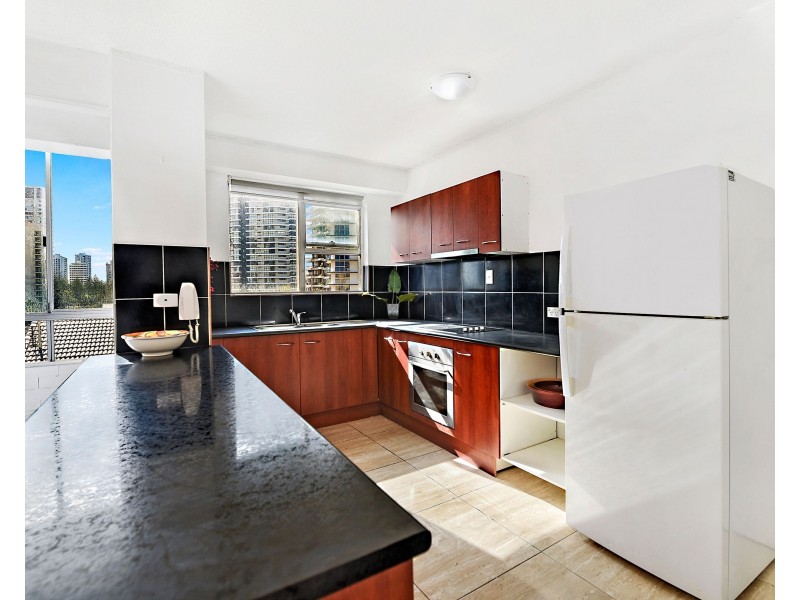 15/15 Pacific Street, Main Beach QLD 4217