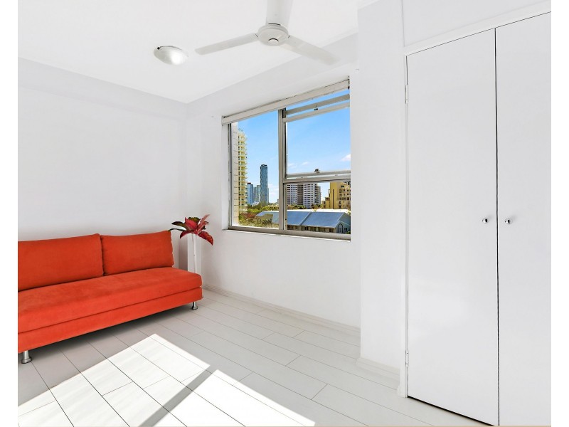 15/15 Pacific Street, Main Beach QLD 4217