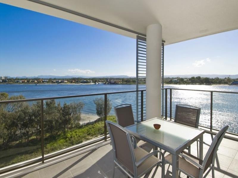 Paradise Point QLD 4216