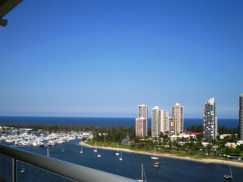 75 Brighton Parade, Southport QLD 4215