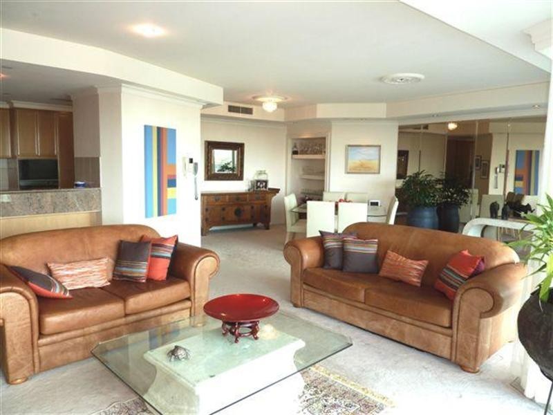 75 Brighton Parade, Southport QLD 4215
