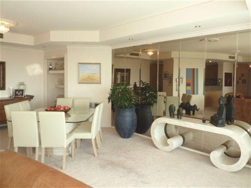 75 Brighton Parade, Southport QLD 4215