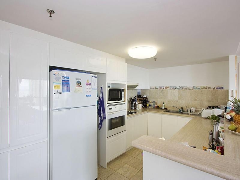 Main Beach QLD 4217
