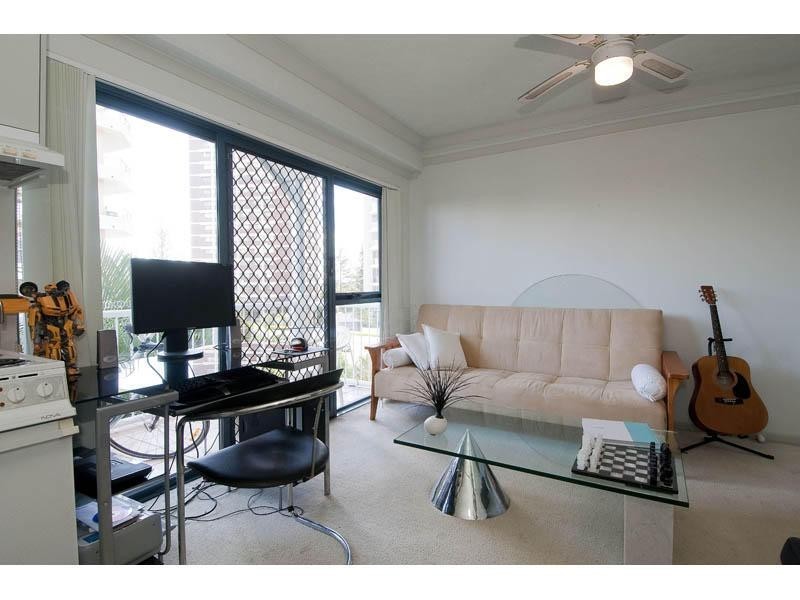 Main Beach QLD 4217