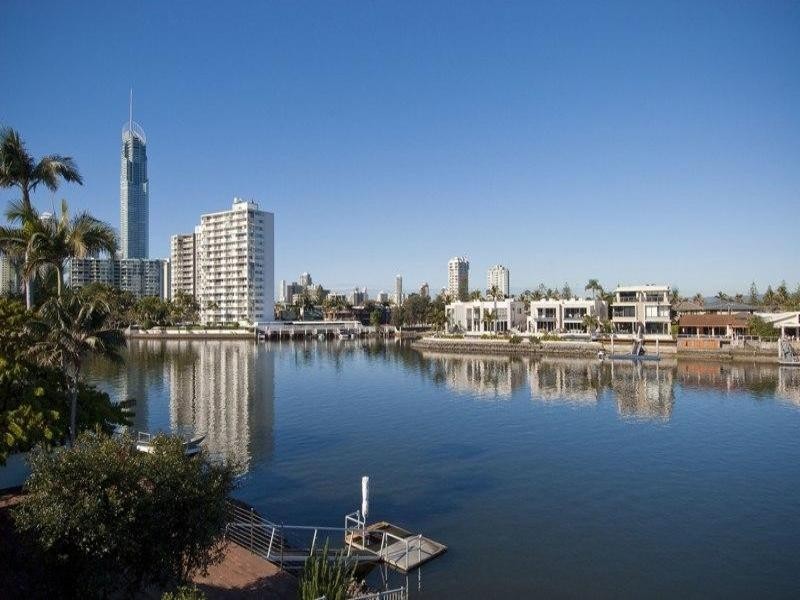 Chevron Island QLD 4217