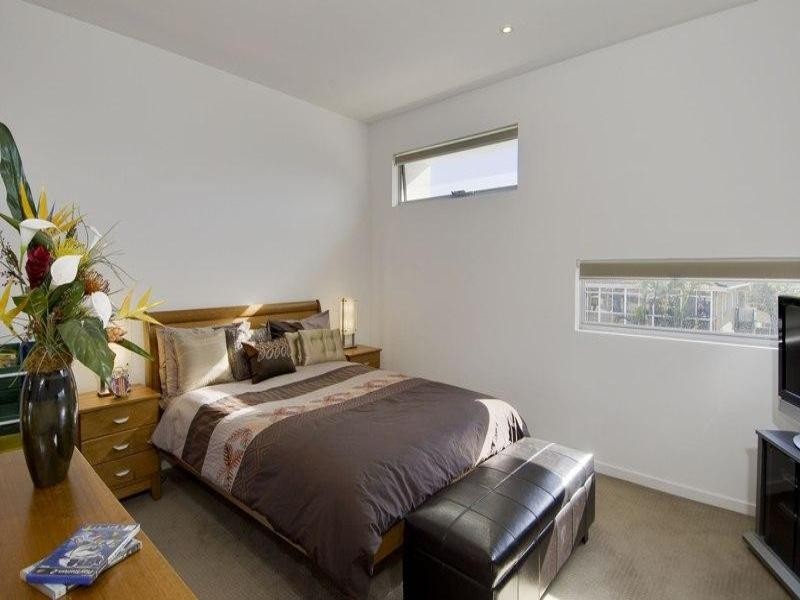 Chevron Island QLD 4217