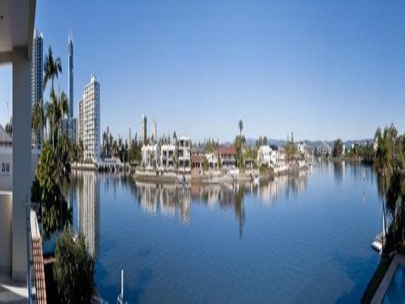 Chevron Island QLD 4217