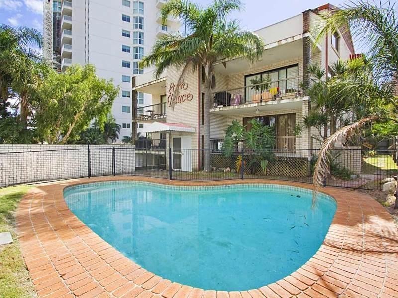 3 York Place 13 Breaker Street, Main Beach QLD 4217