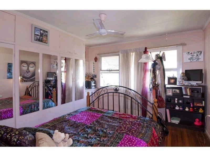 4 The Glen, Southport QLD 4215