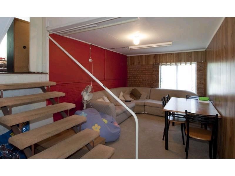 4 The Glen, Southport QLD 4215