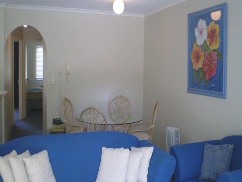 2 Chidori Court  1 Cronin Avenue, Main Beach QLD 4217