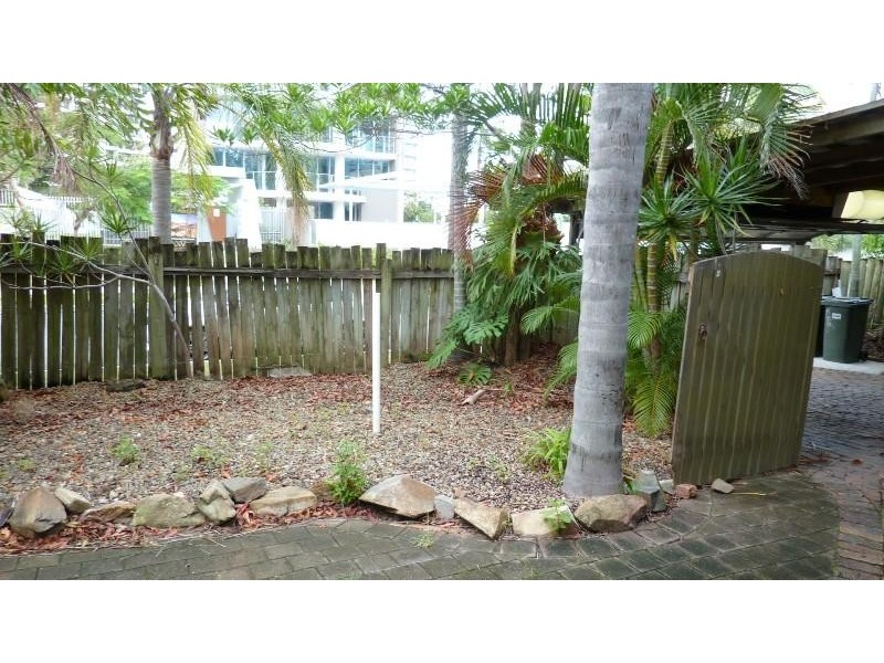 Main Beach QLD 4217