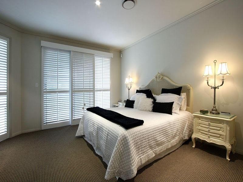 2 44 Tedder Avenue, Main Beach QLD 4217
