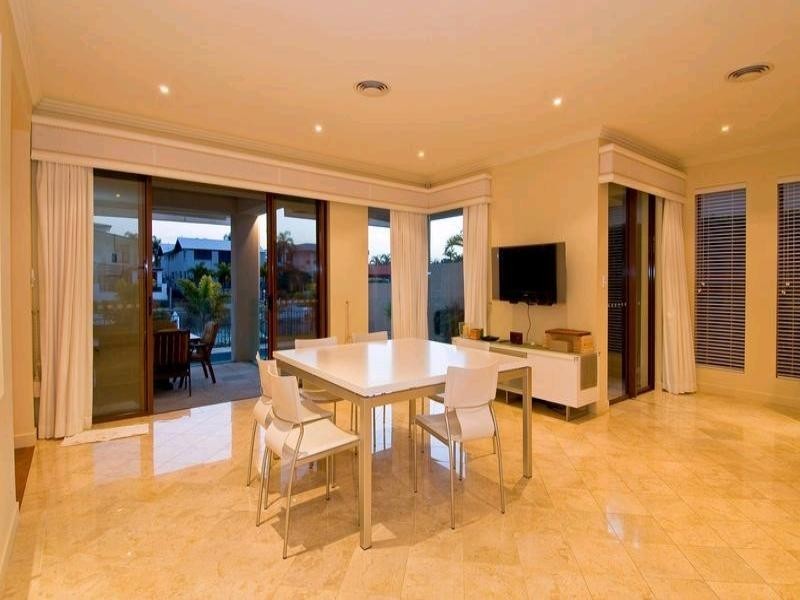 Main Beach QLD 4217
