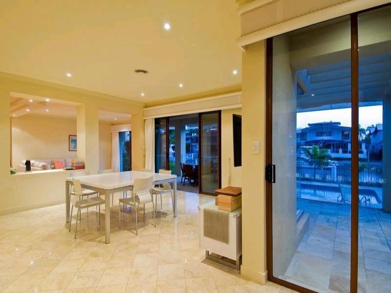 Main Beach QLD 4217