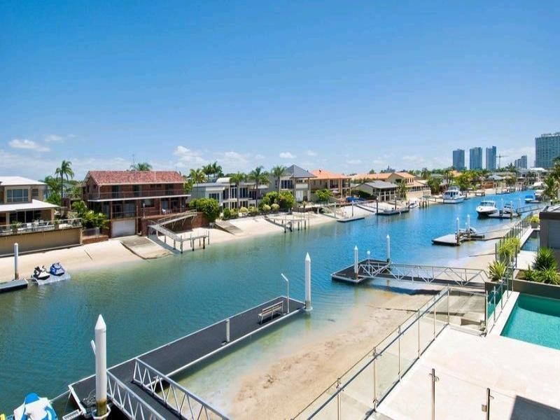 Main Beach QLD 4217